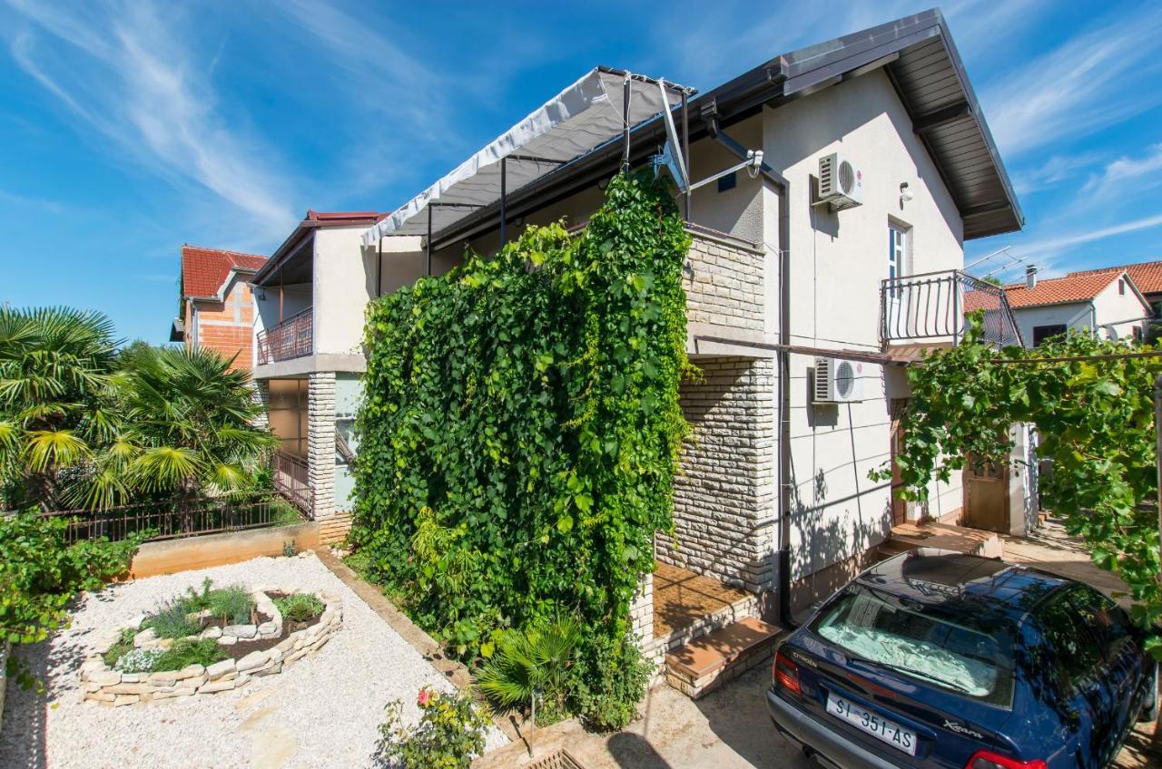 Apartments Andrija Pirovac Eksteriør bilde
